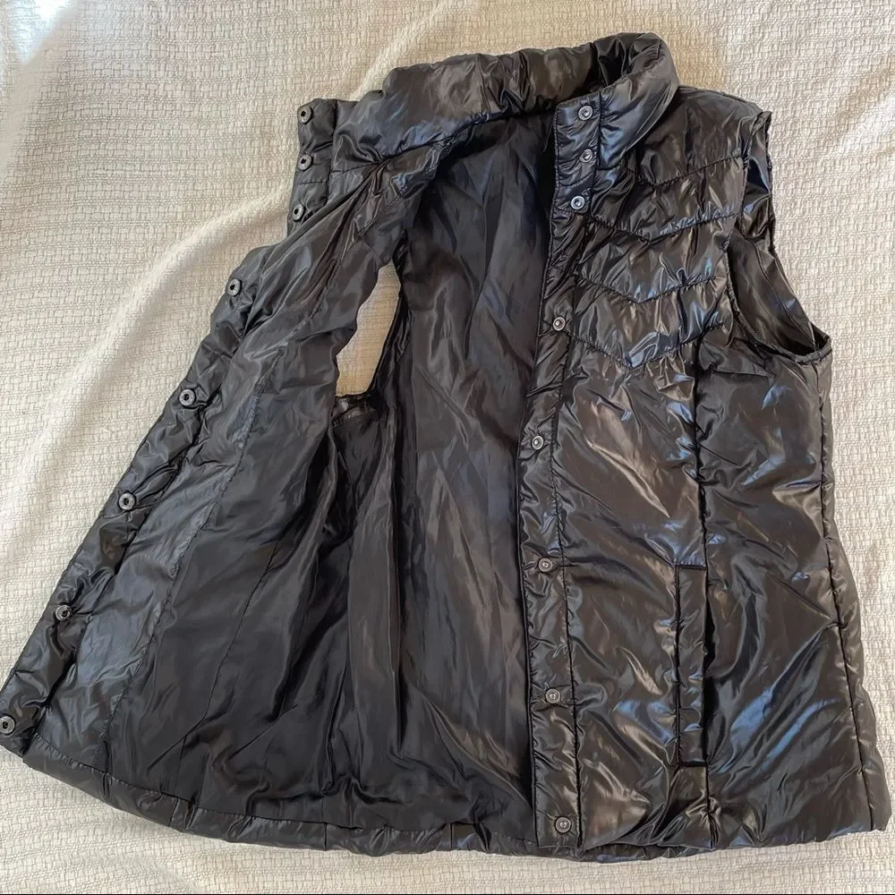IZOD black puff vest, size S